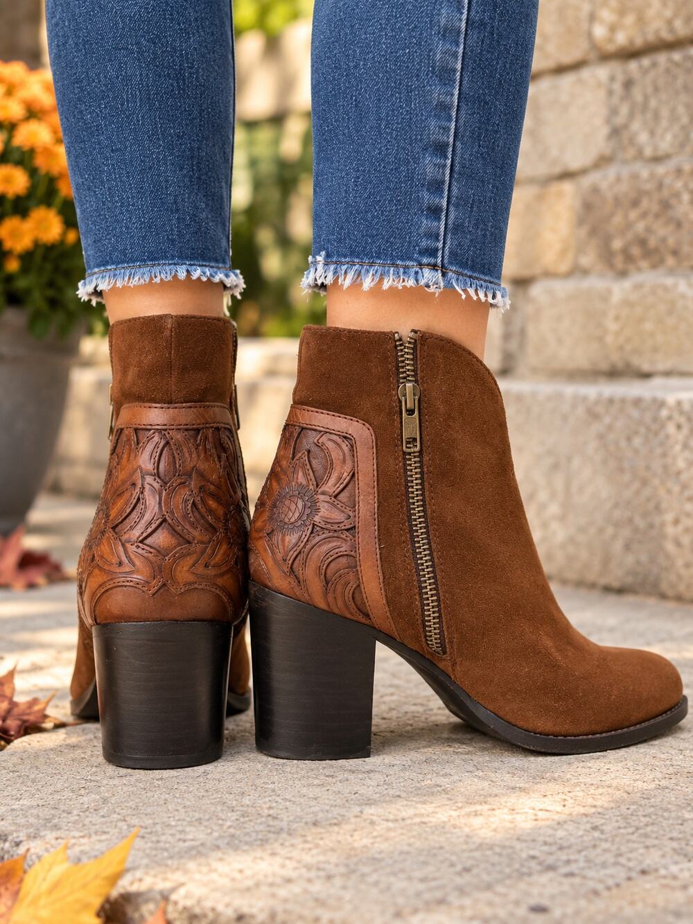 Frye Nova Overlay Brown Suede size 8